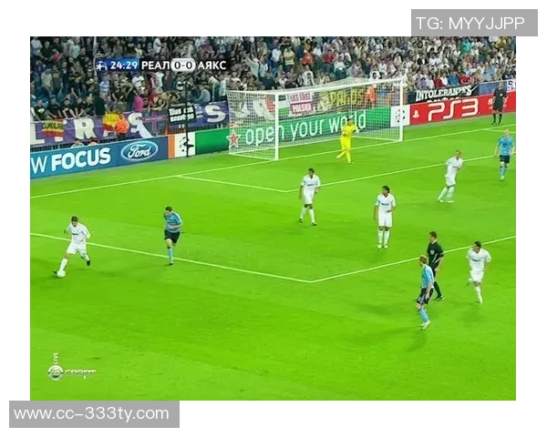 阿贾克斯与格罗宁根补赛因球迷烟火事件决定闭门进行 阿贾克斯与格罗宁根补赛因球迷烟火事件决定闭门进行