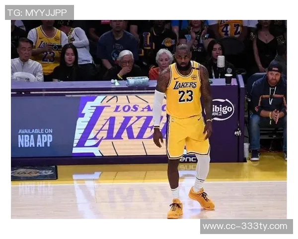 湖人近期表现低迷并非东詹责任缺乏攻防兼备球员与大个子成隐忧